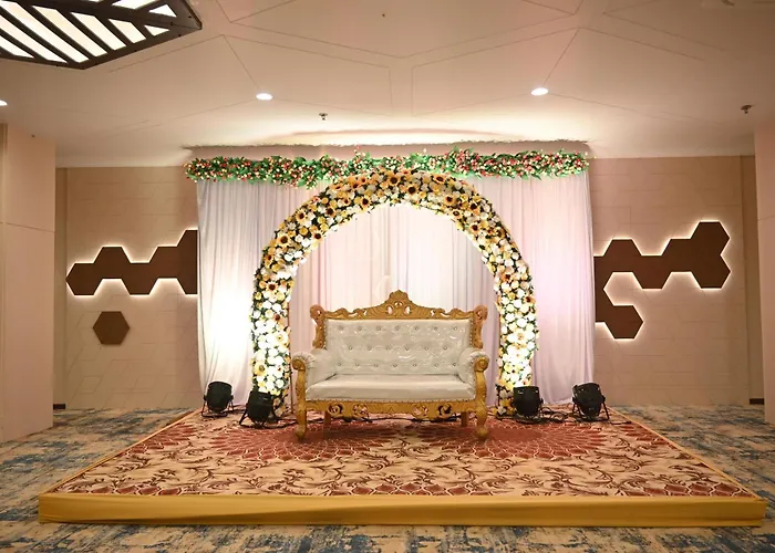 Pam Premium Hotel Vadodara
