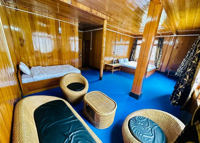 Cliff View Residency Lachung