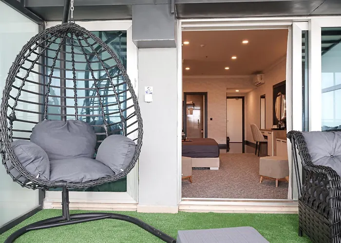 Home Plus Hotel