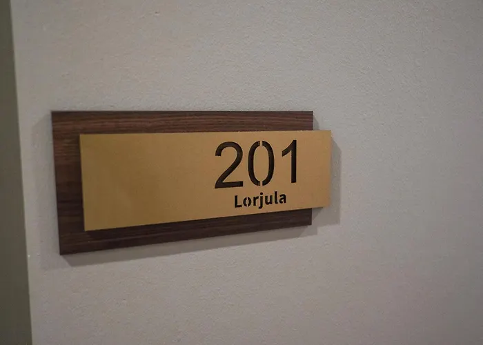 Lorjula Inn
