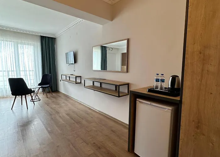 Van Orient Hotel