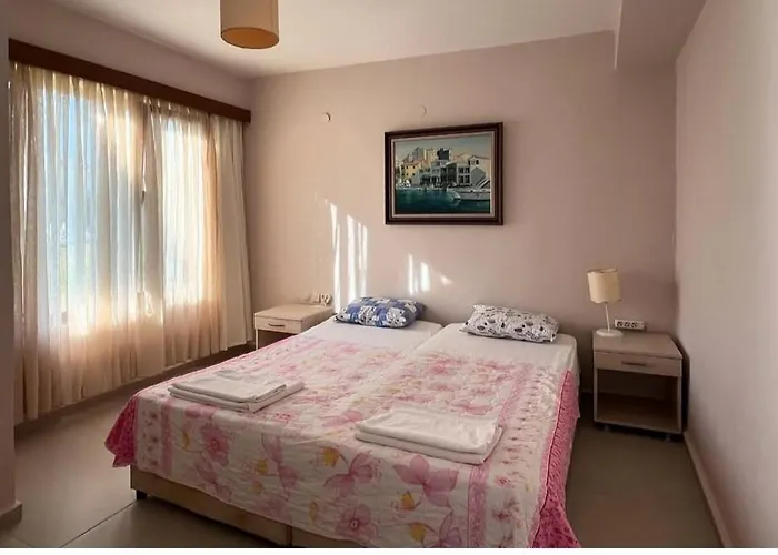 Kalanora Otel
