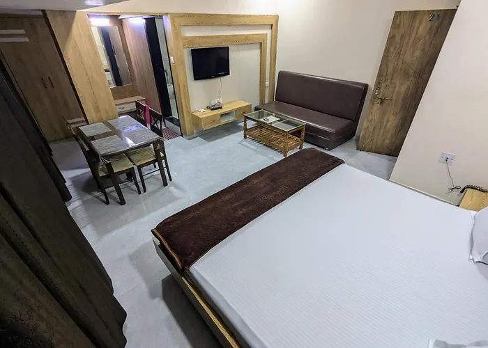 Hotel Shivneri
