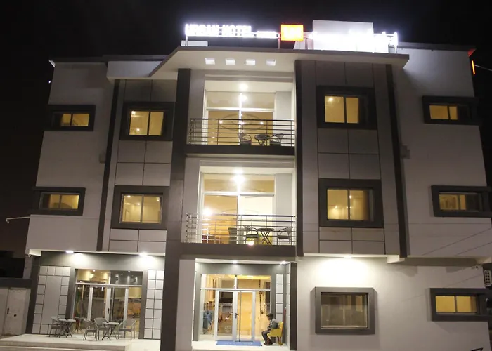 Urban Hotel Suites
