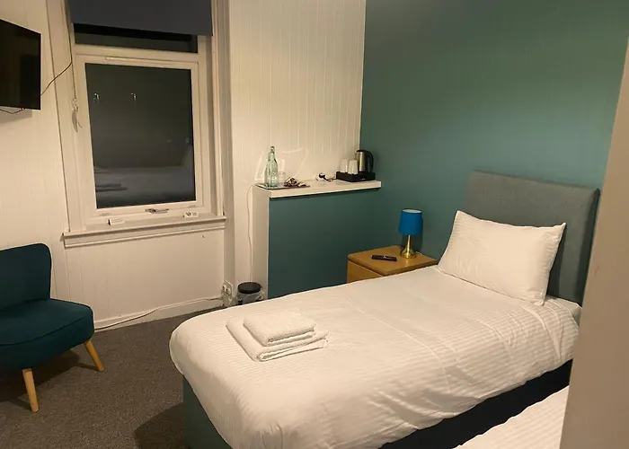 Queensberry Arms Hotel