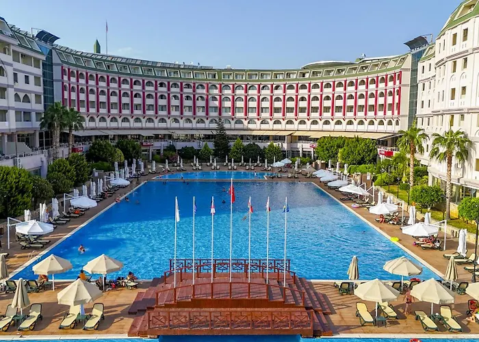 Grand Cortez Halal Family Hotel