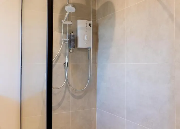 SHARNBROOK INN self contained guest unit Contractors Santa Pod