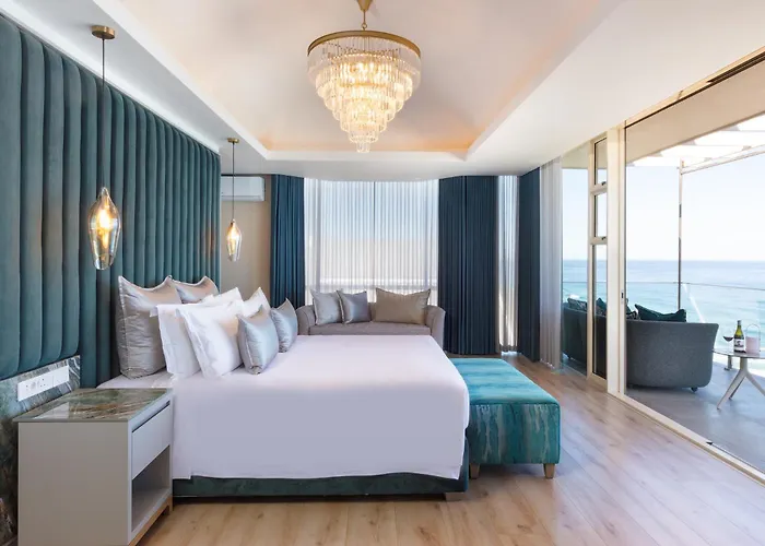 Views Boutique Hotel & Spa