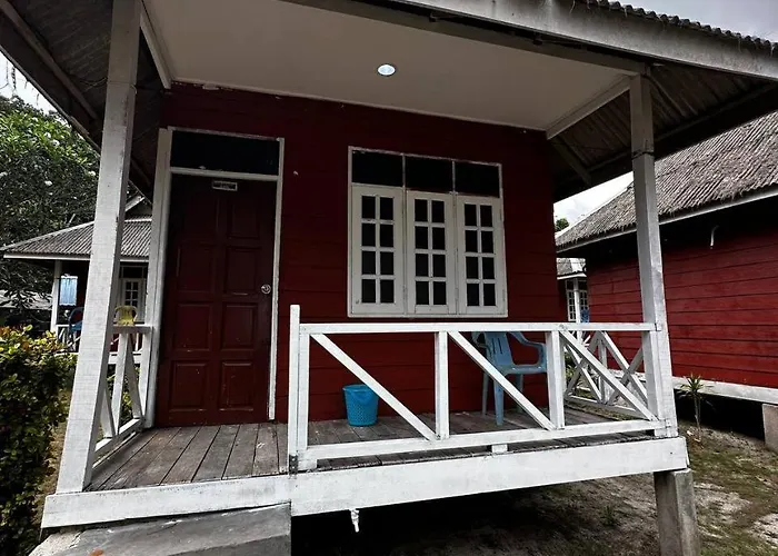 Beach Chalet - Fauna Teluk Dalam