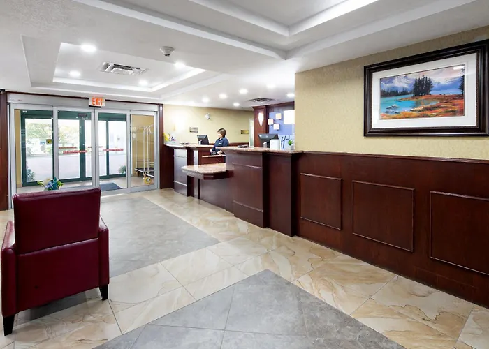 Holiday Inn Express Hotel & Suites Edson By Ihg