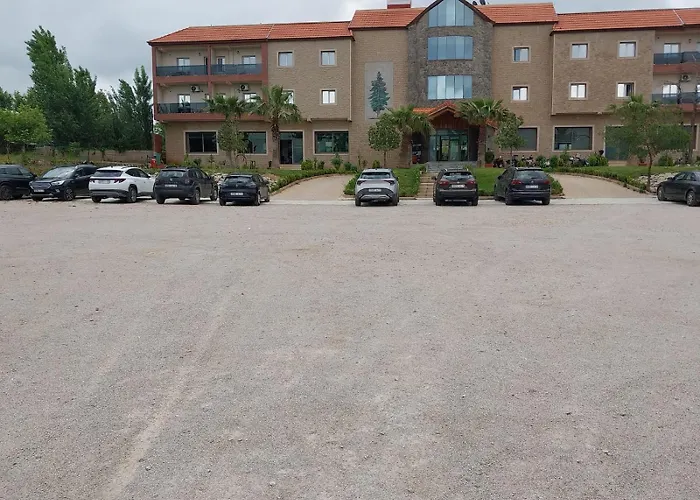 Auberge Jomana Park