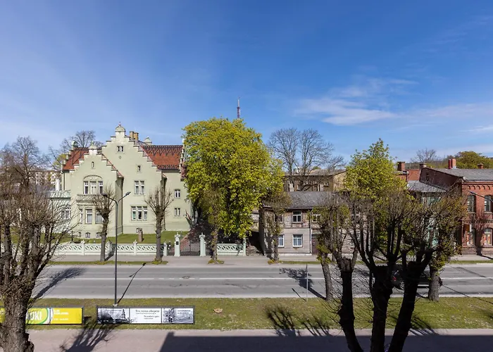 Roze Kurmajas Hotel