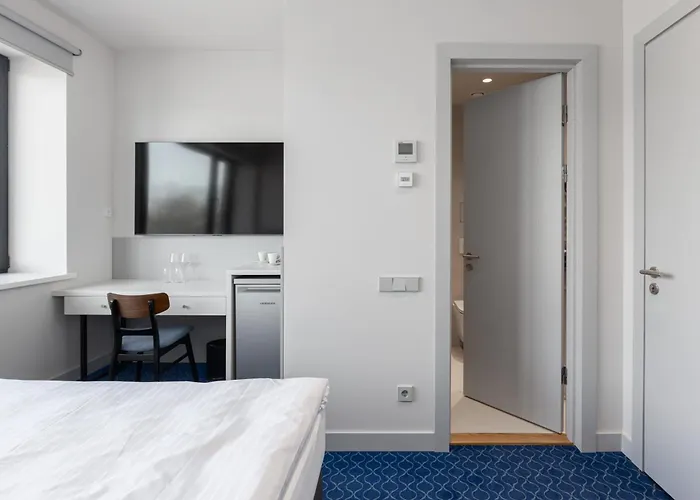 Roze Kurmajas Hotel