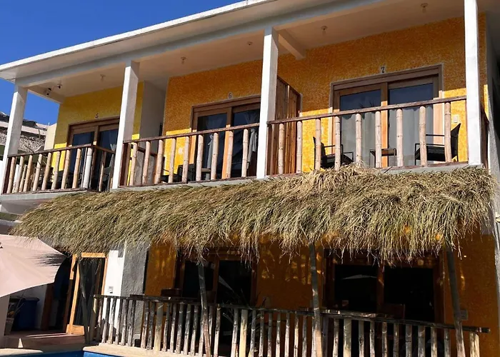 Zipoliteville - Hotel Nudista
