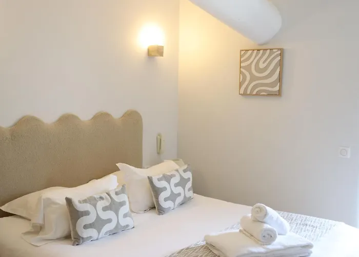 Mas des Romarins, The Originals Relais (Relais du Silence)