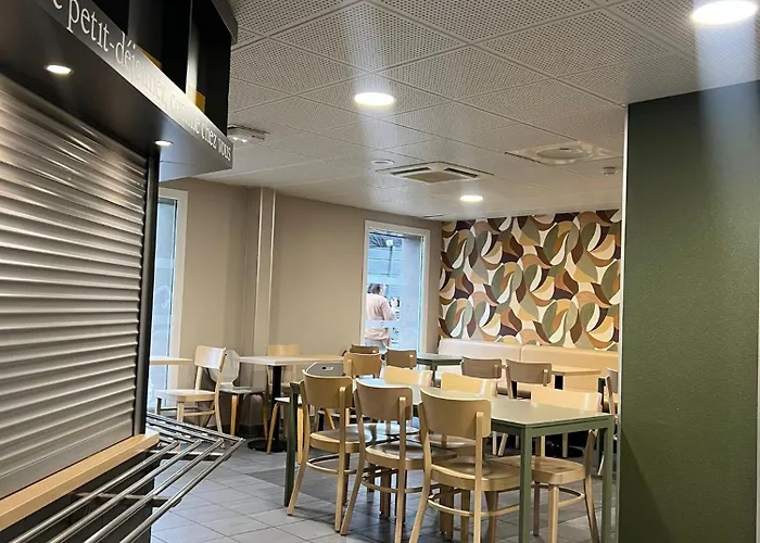 B&B HOTEL Paris Romainville Noisy-le-Sec