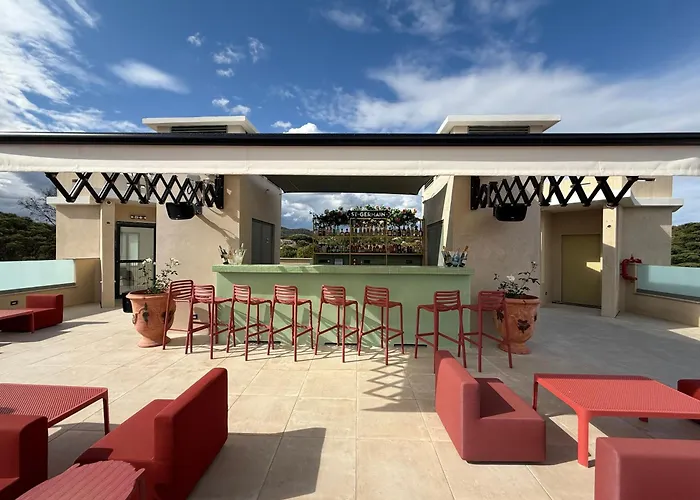 Chateau Rose Golfe De Saint Tropez