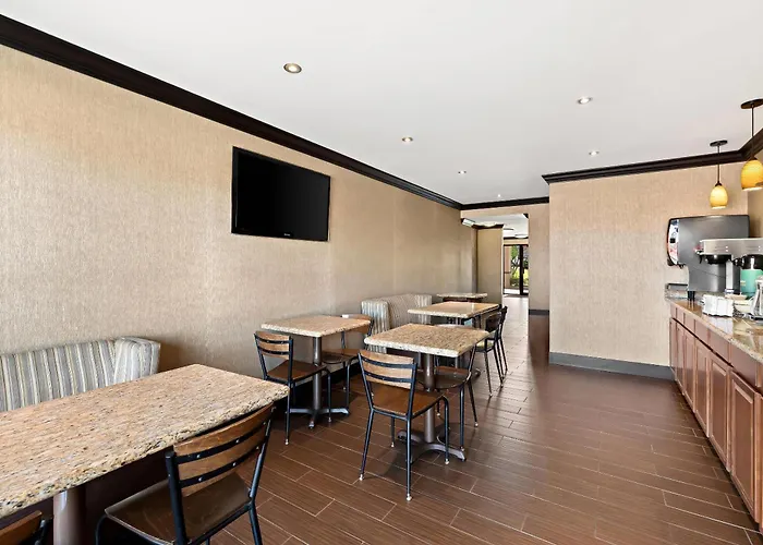 Quality Inn & Suites Dumas