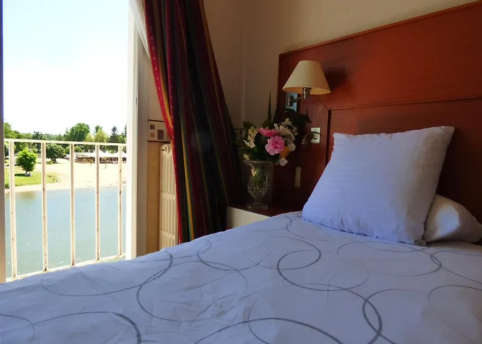 The Originals City, Hôtel Le Bellevue, Montrichard (Inter-Hotel)