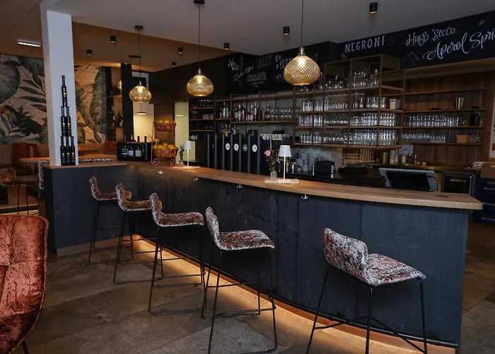 Egino-Premium Hotel, Restaurant & Bar