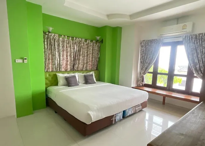 Yellow Tique Hotel