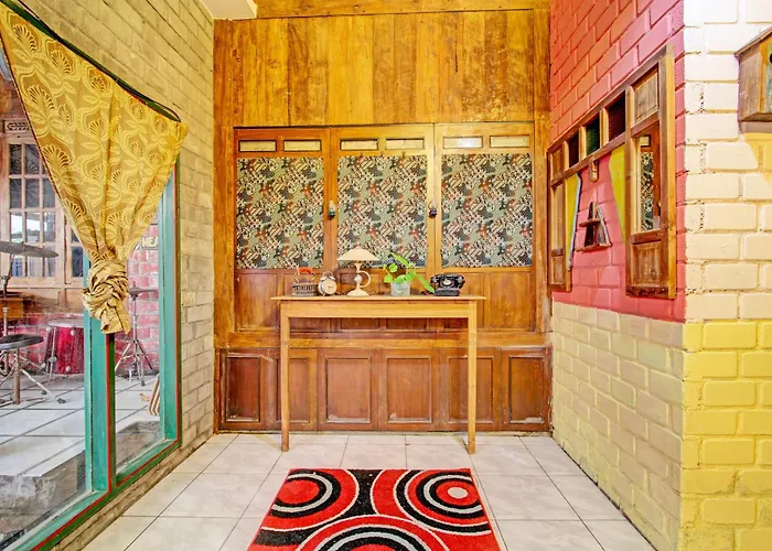 Hotel O Omah Baturan Syariah