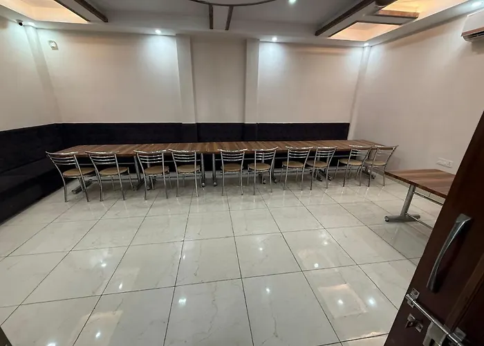 Hotel Kartik