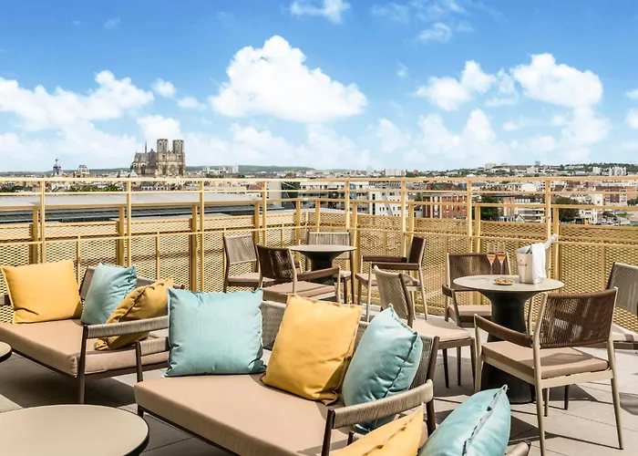 Holiday Inn Express & Suites Reims - Rives De Vesle By Ihg