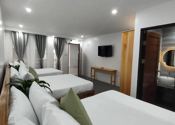 Ola De Baler Hotel