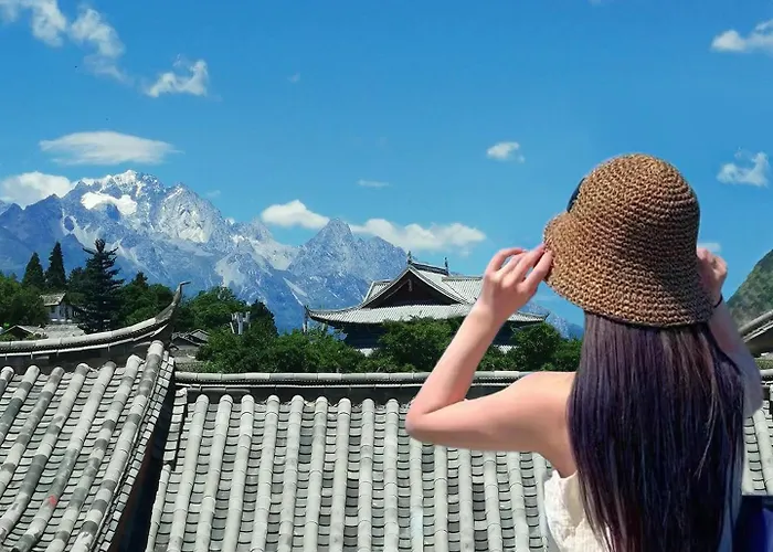 Yiyuan Snow Mountain View Historical Naxi House - Lijiang Old Town Mufu Branch - English Service And Tour Arrangement