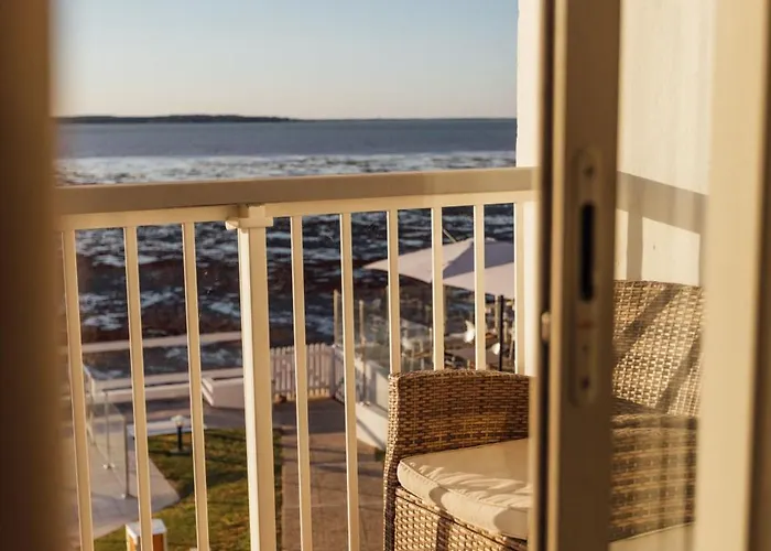 Beach Hotel - Le Grand Chalet