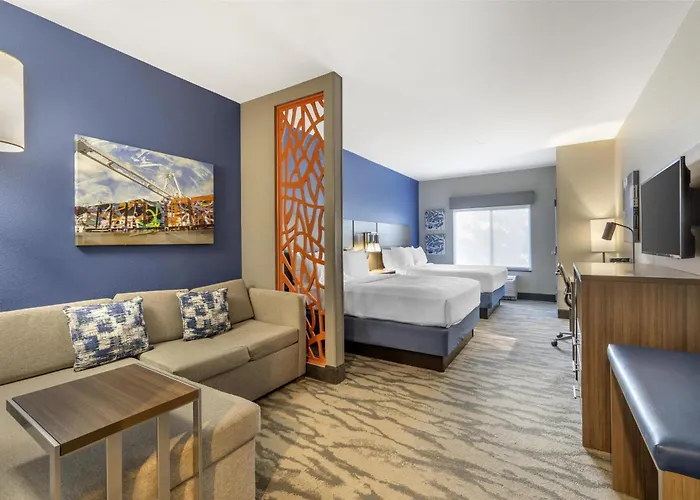 Best Western Plus Castlerock Inn&Suites