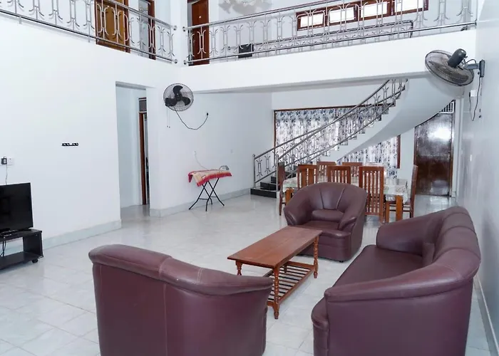 Vinola Hotel