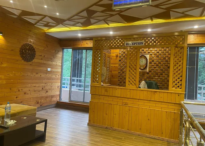 Rock & Green Hotel, Mahandri