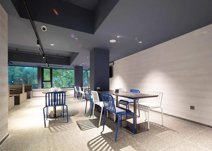 Atour Light Hotel Hangzhou West Lake Lakeside Pedestrian Street