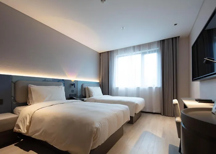 Atour Light Hotel Hangzhou West Lake Lakeside Pedestrian Street