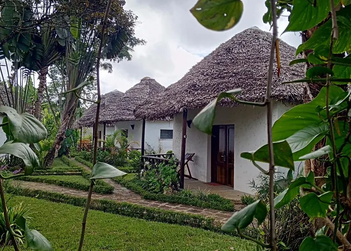 Indri Lodge