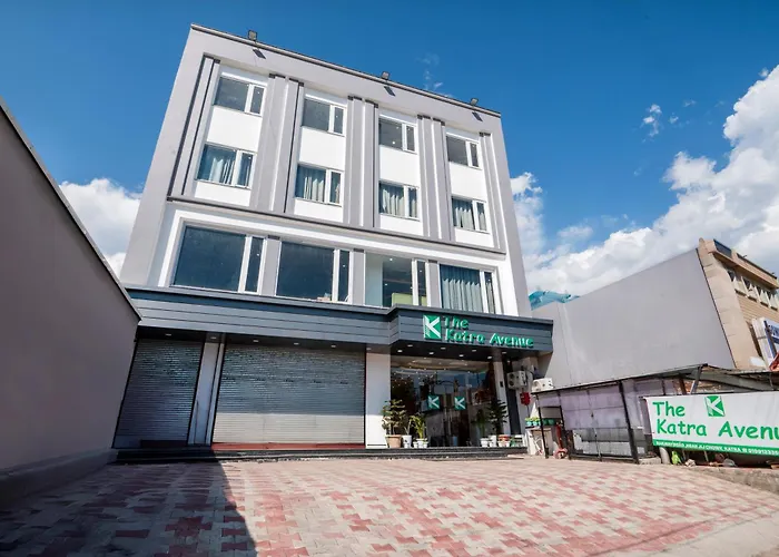 Hotel The Katra Avenue