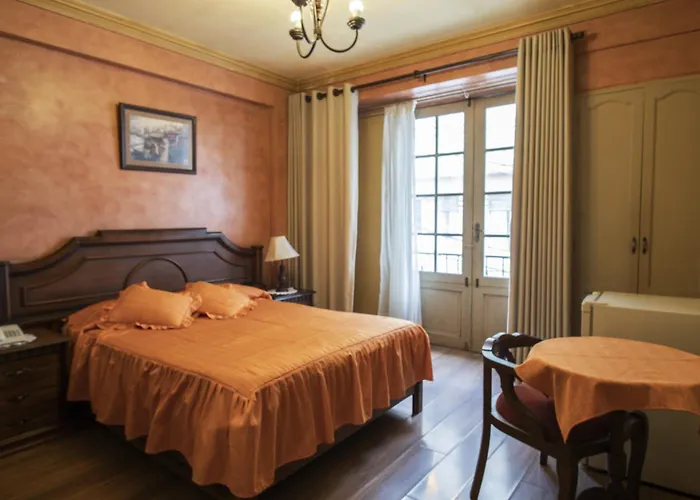 Hotel Monserrat