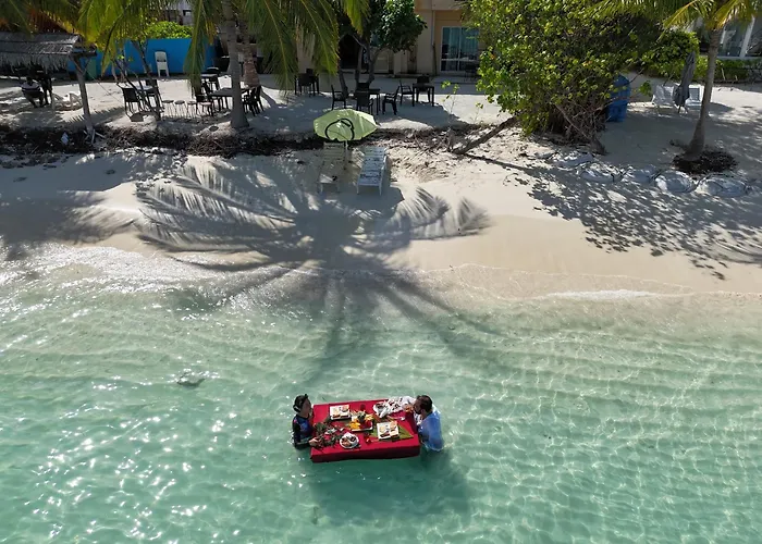 Crown Beach Villas With Direct Access To The Bikini Beach