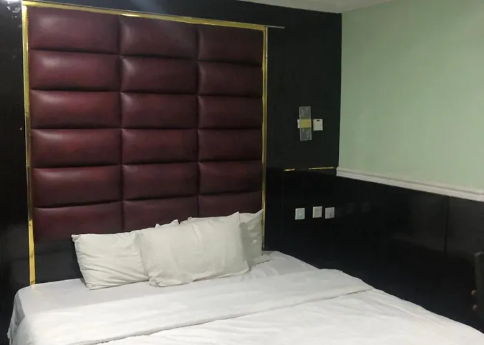 Prosperous Royal Hotel And Resort Center