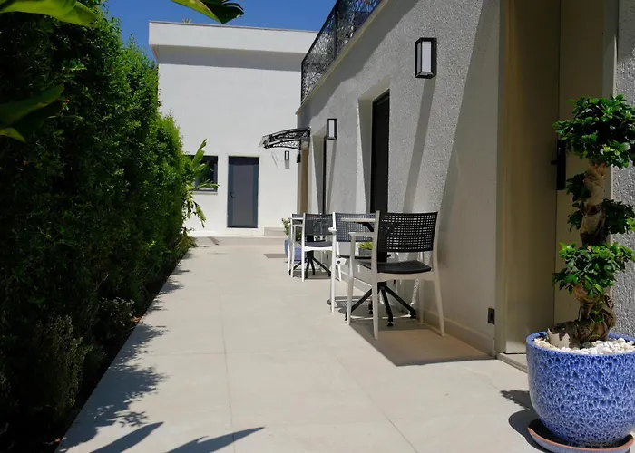 Taga Hotel