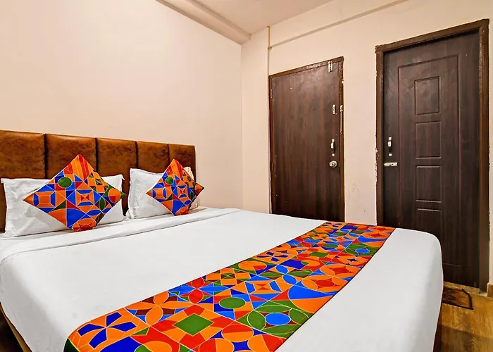 Fabhotel 85 The Seven Wonders - Near Cnci Hospital Biswbangla Gate