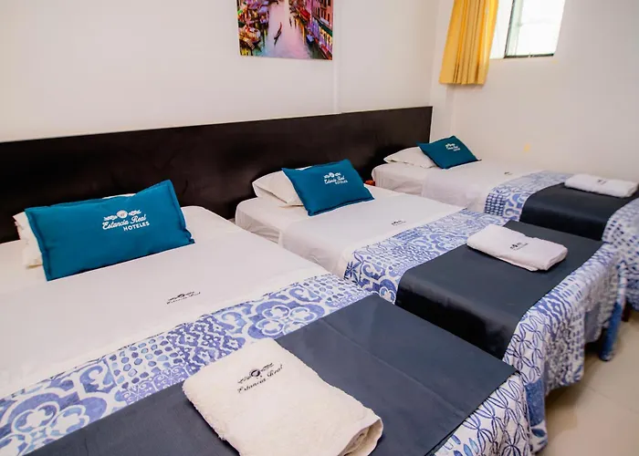 Hotel Estancia Real