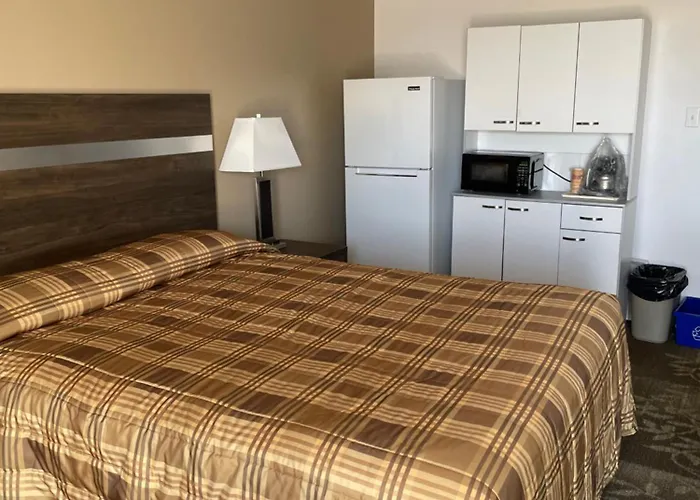 Hilltop Motor Inn