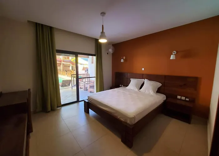 Vezo Beach II Hotel