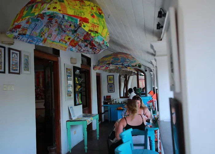 Artnest Gallery Stay , Pedlars St , Galle Fort