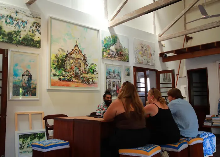 Artnest Gallery Stay , Pedlars St , Galle Fort