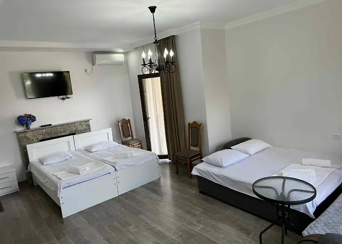 Lia Guest House