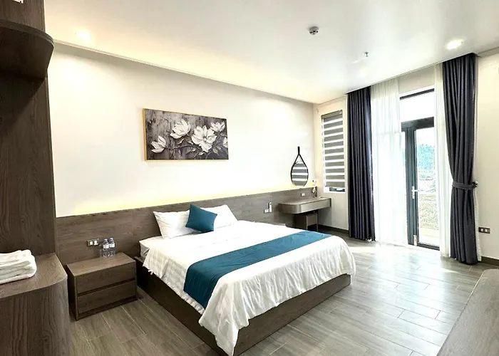 Sky Night Hotel 2